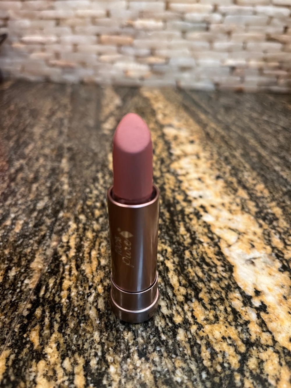 Creamy Matte Lipstick - Dusty Rose color shade pink sand